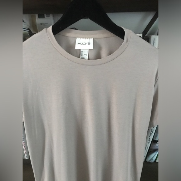 NWOT H&M Move Neutral Taupe Soft Viscose Crew Neck Tee S - Picture 4 of 12